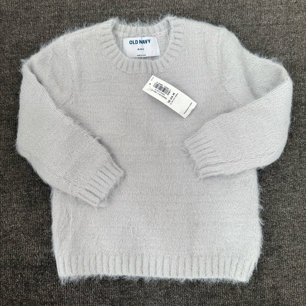 NWT Old Navy Fluffy Gray Sweater
